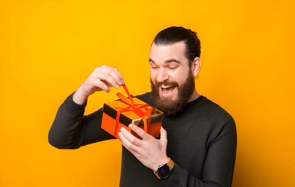 کادوهای لباس برای تولد: انتخاب‌های مناسب و خلاقانه