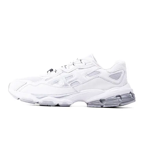 49204  کفش ورزشی Asics مردانه سفید بندی